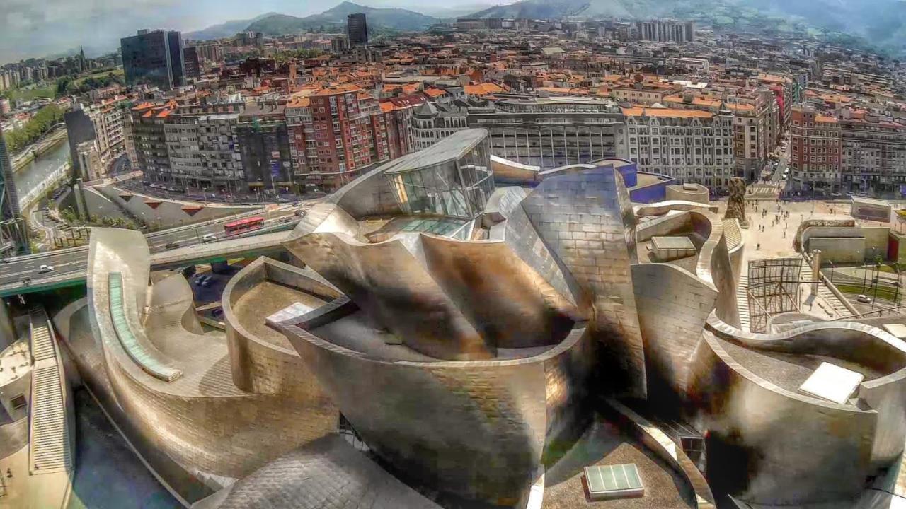Lux Cityhall + Parking Bilbao Exterior photo