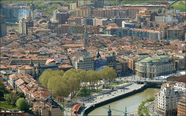 Lux Cityhall + Parking Bilbao Exterior photo